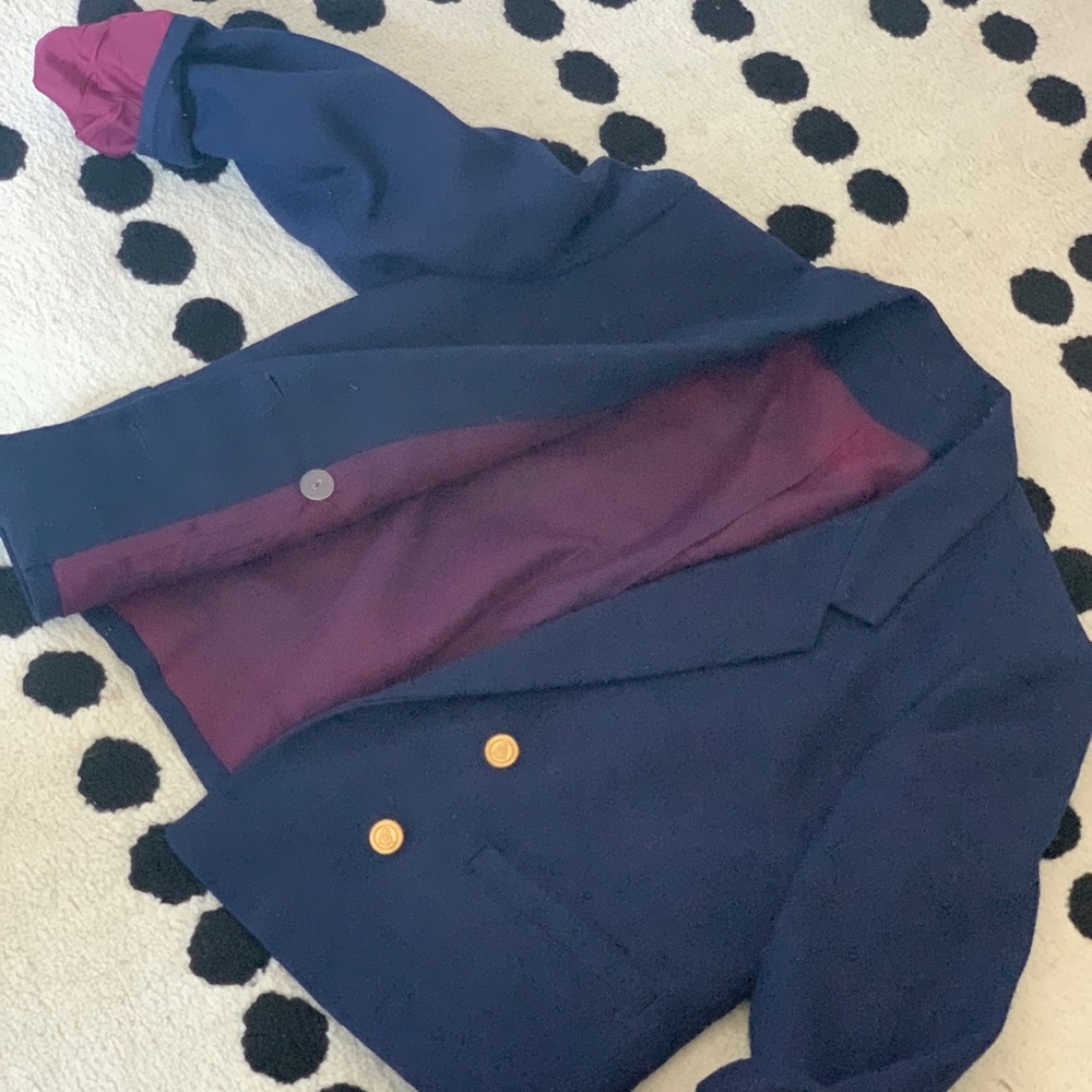 Blazer - Picture 3 of 3